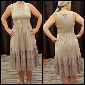 💕BB DAKOTA💕 Faux Suede Laser Cut Midi Dress Beige S Small NWT Floral Cutouts